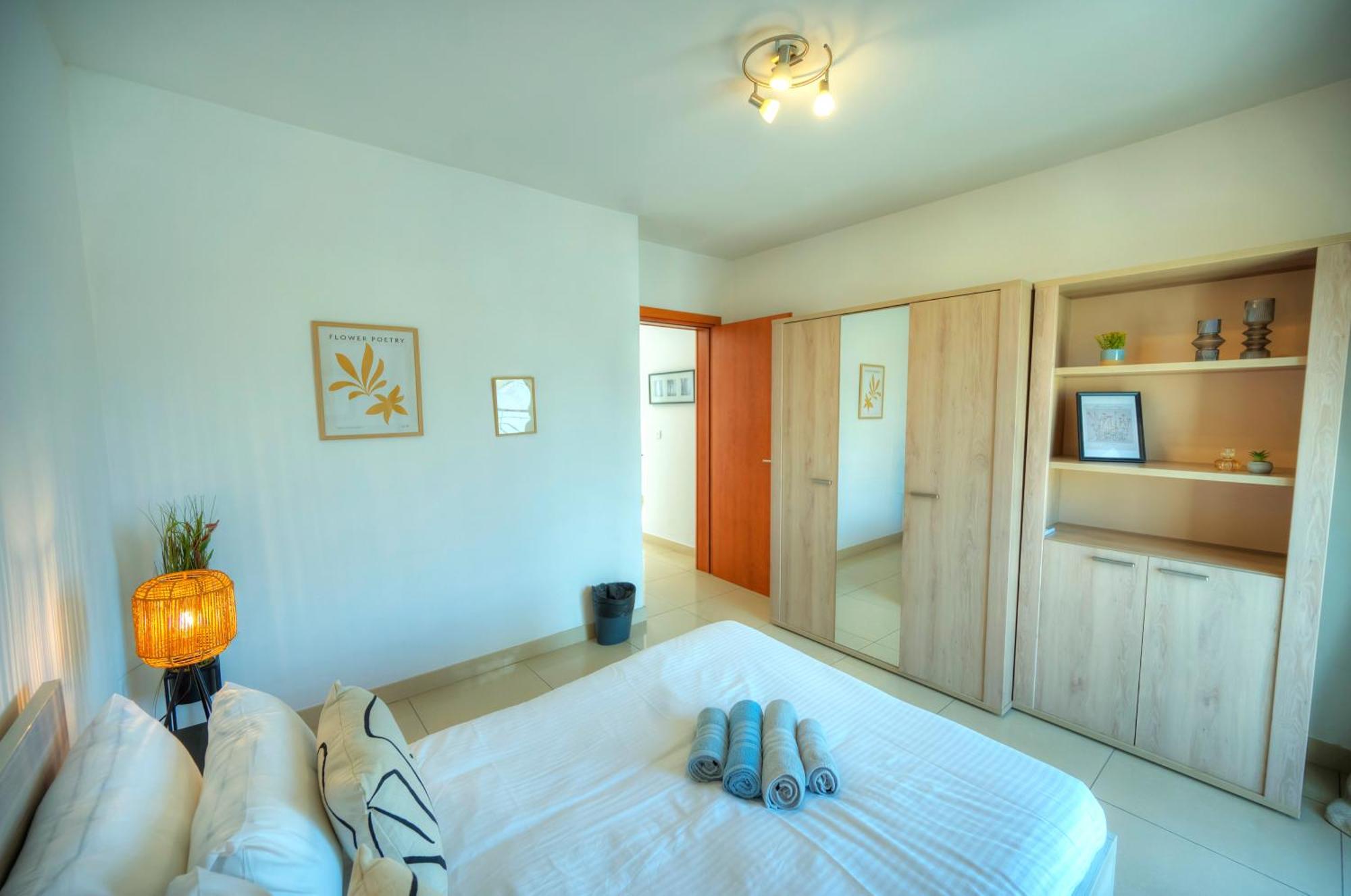Apartment Bright & Spacious 3 Bedroom, Shared Garden Jell1-1 Gzira